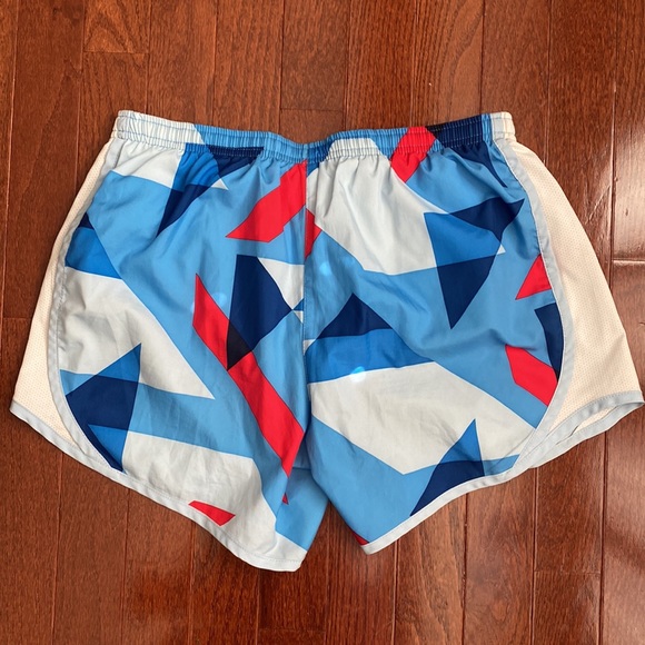 Nike Dri-Fit Tempo Athletic Shorts - Picture 4 of 5